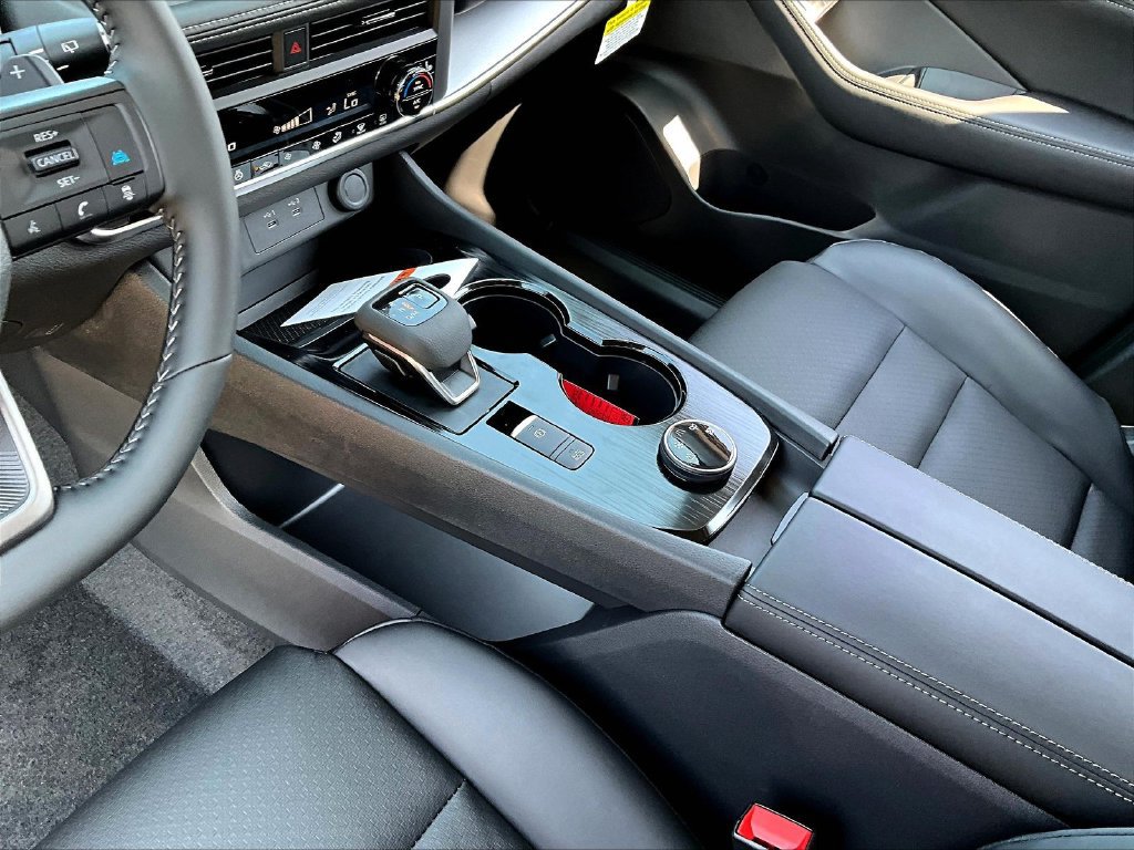 New 2026 Nissan Rogue Dark Armor AWD/4WD image 24