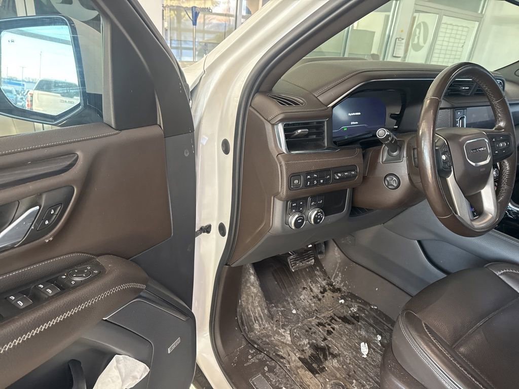 Used 2022 GMC Yukon Denali image 12