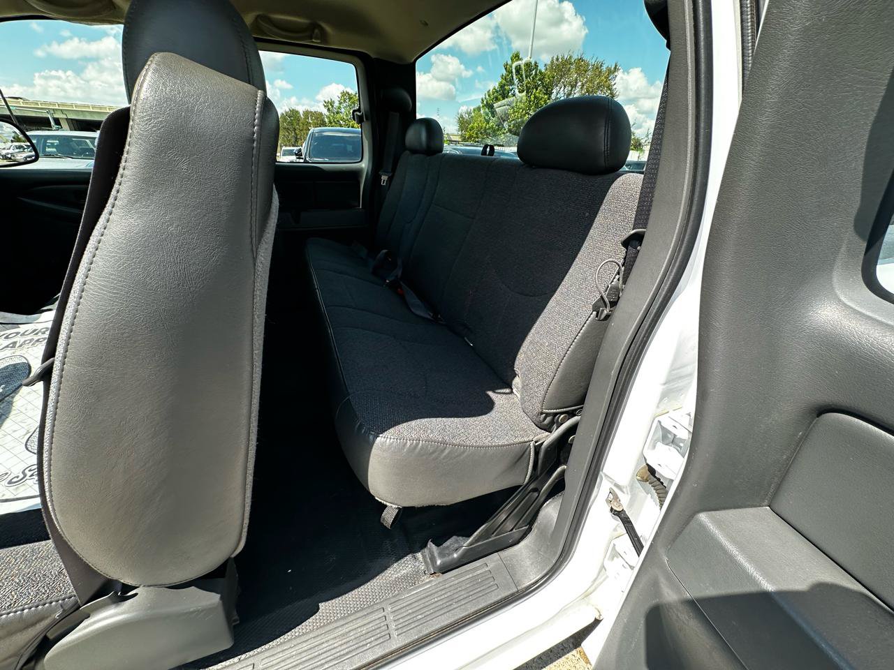 Used 2005 Chevrolet Silverado 1500 W/T RWD image 26