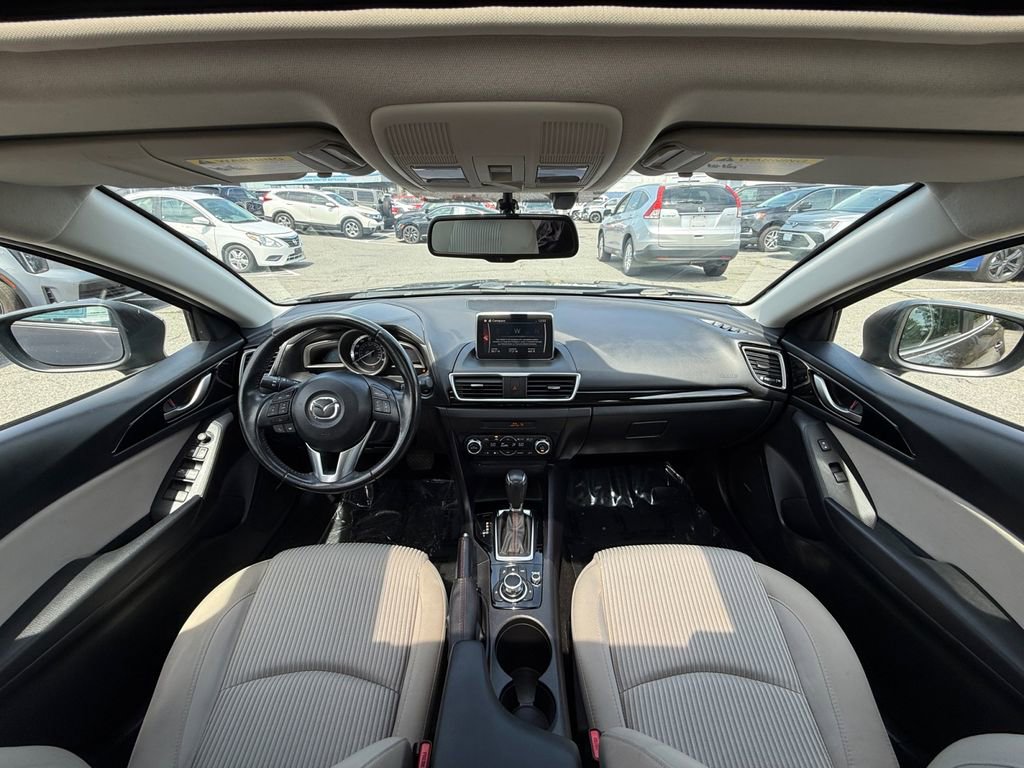 Used 2016 MAZDA MAZDA3 i Touring w/ Popular Equipment Package FWD image 23