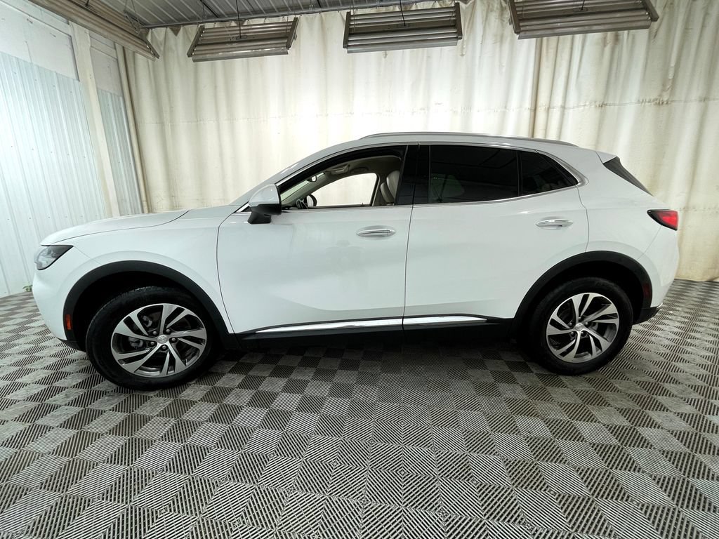 Used 2021 Buick Envision Essence w/ Technology Package I FWD image 17