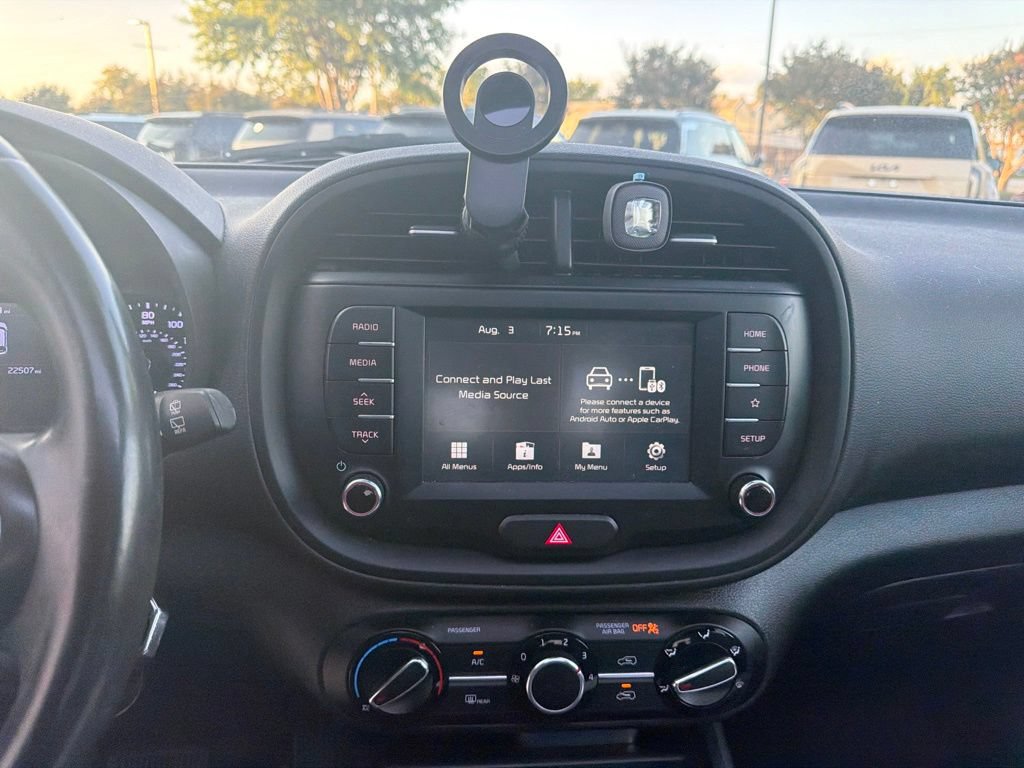 Used 2021 Kia Soul GT-Line FWD image 25