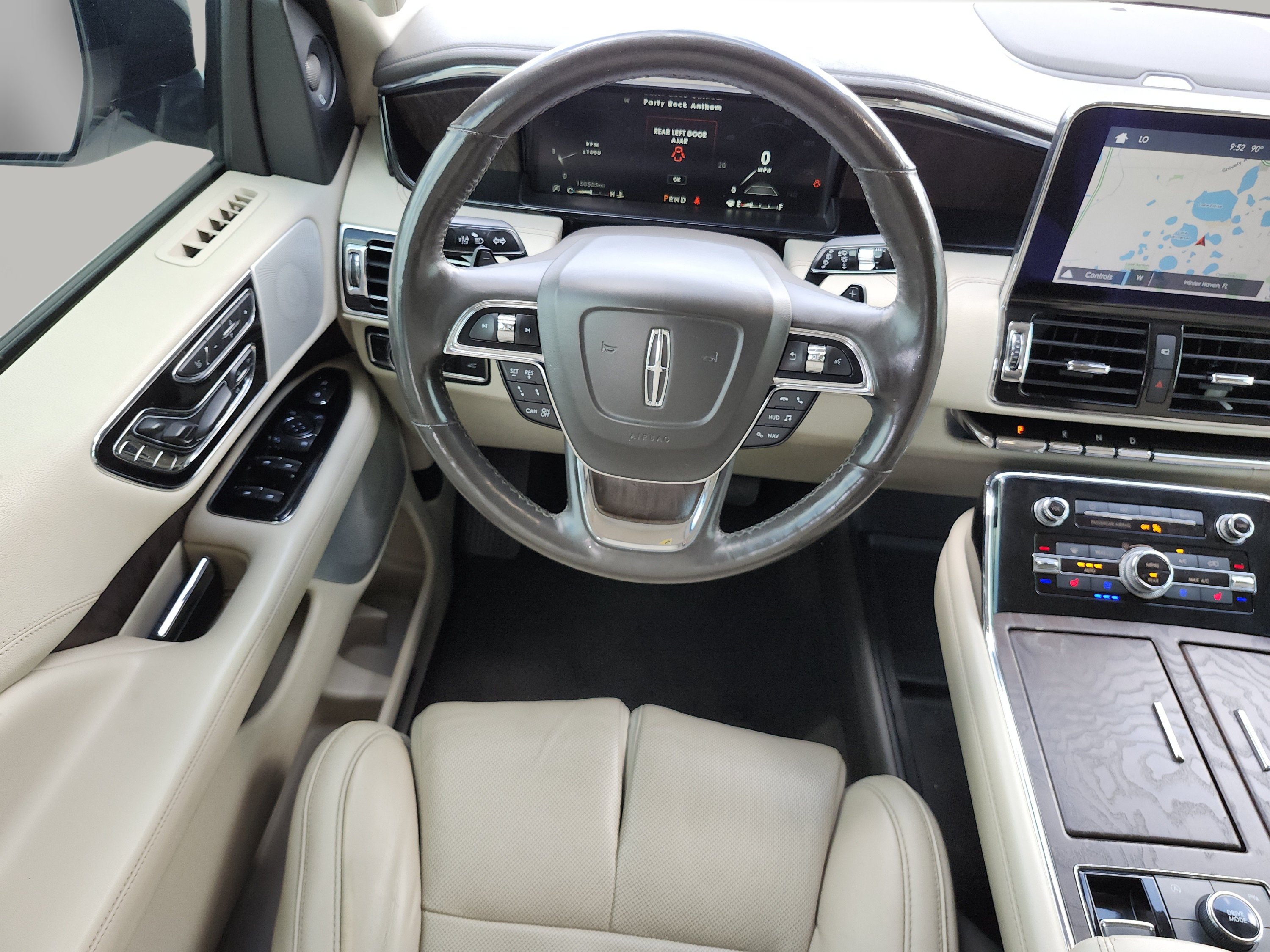 Used 2019 Lincoln Navigator L Reserve AWD/4WD image 15