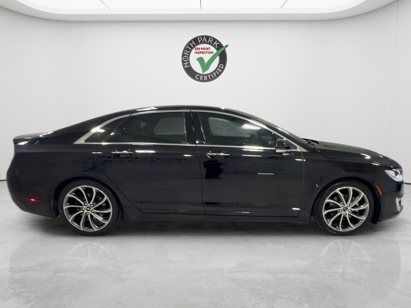 Used 2018 Lincoln MKZ Reserve w/ Magnetic Appearance Package AWD/4WD image 6