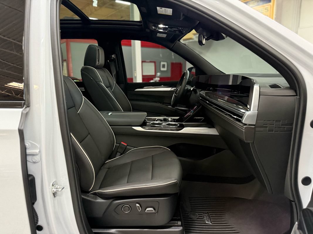 Used 2026 Cadillac Escalade Sport w/ Touring Package AWD/4WD image 16