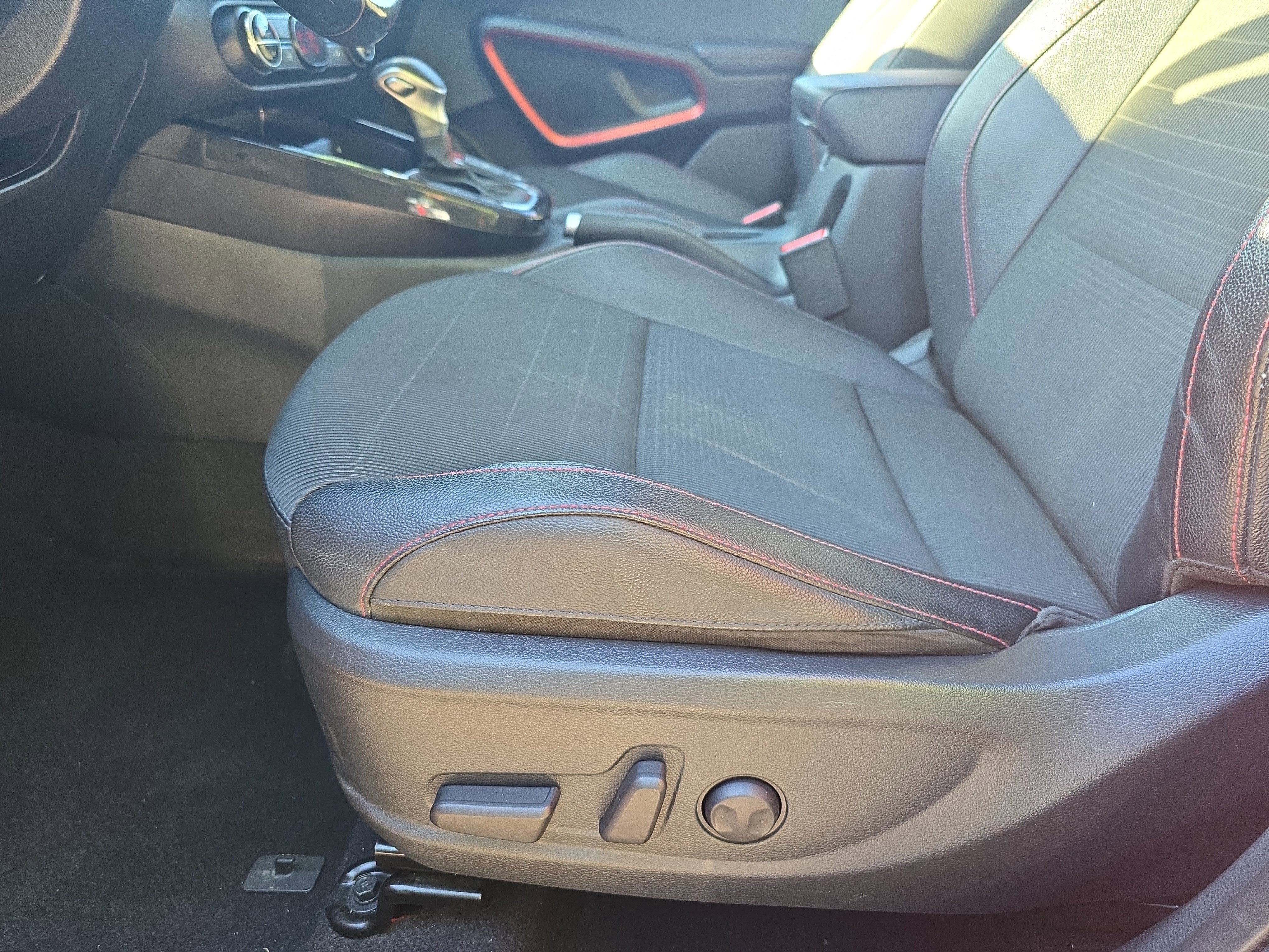 Used 2020 Kia Soul GT-Line Turbo image 25