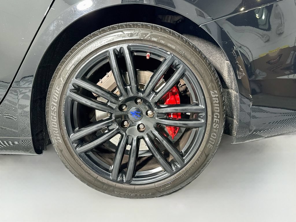 Used 2019 Maserati Ghibli GranSport RWD image 33