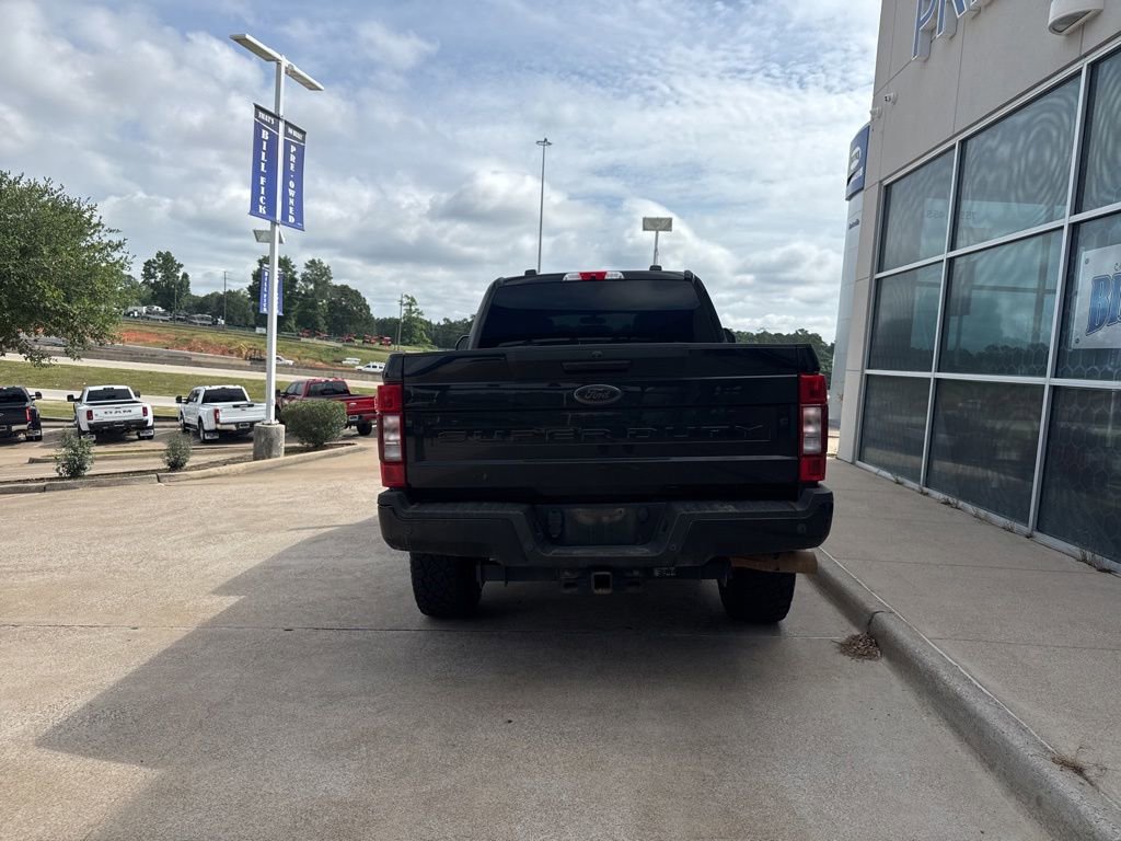 Used 2022 Ford F250 XLT w/ Black Appearance Package AWD/4WD image 6
