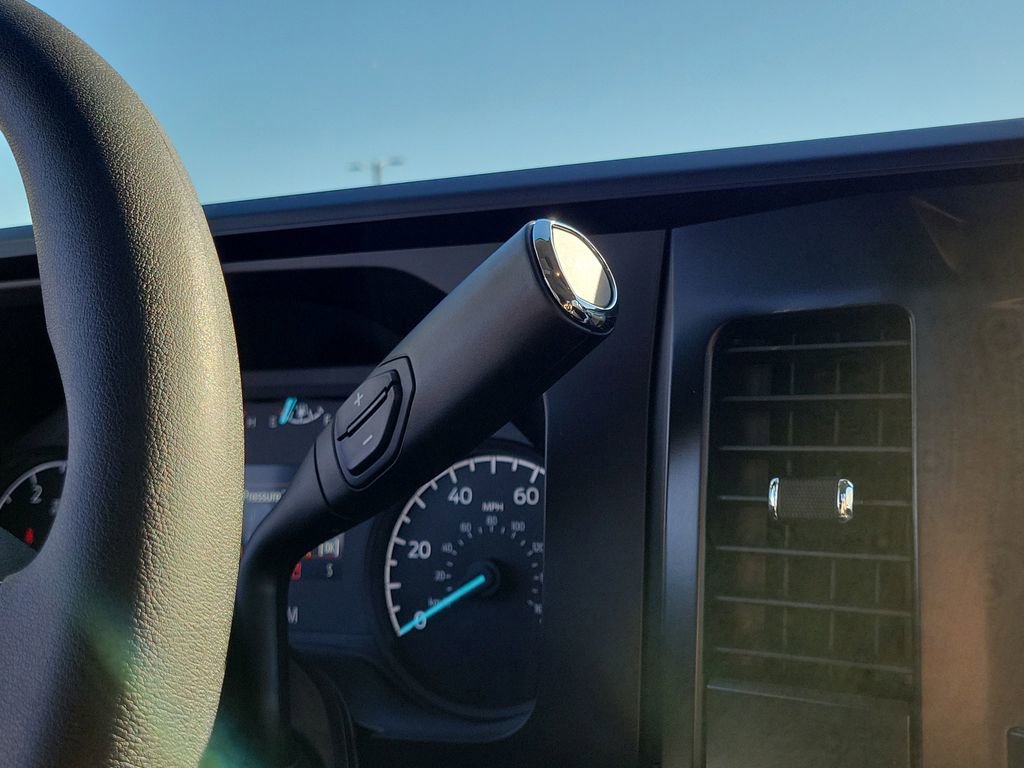 New 2026 Ford F550 4x4 Regular Cab Super Duty image 28