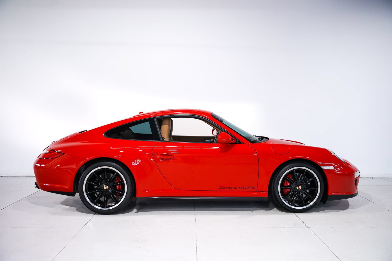 Used 2012 Porsche 911 Carrera 4 GTS AWD/4WD image 2