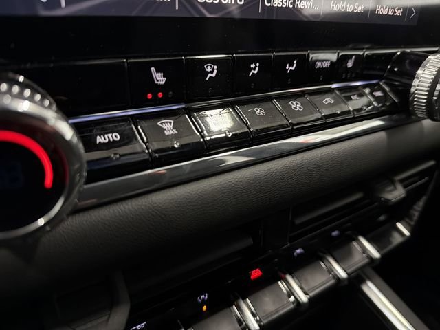 New 2026 GMC Canyon Elevation w/ Convenience Package image 28