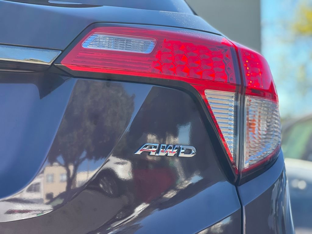 Used 2022 Honda HR-V EX image 12