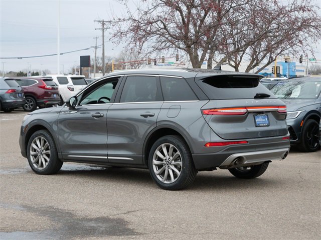 Used 2022 Lincoln Corsair AWD w/ Premium Package image 5