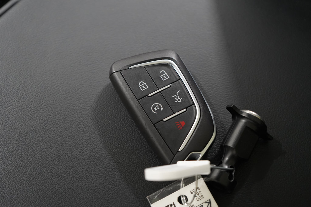 Used 2024 Cadillac Lyriq Luxury AWD/4WD image 21
