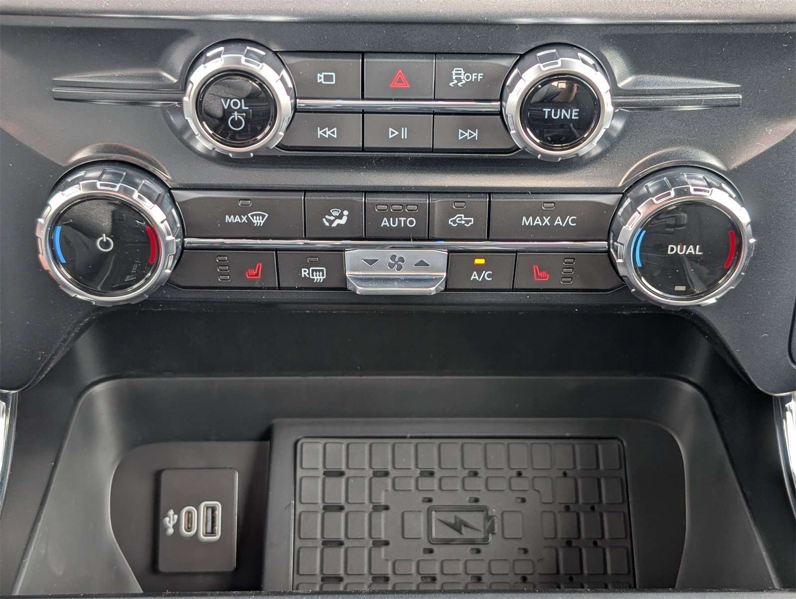 New 2026 Ford F150 XLT w/ Equipment Group 302A MID image 19