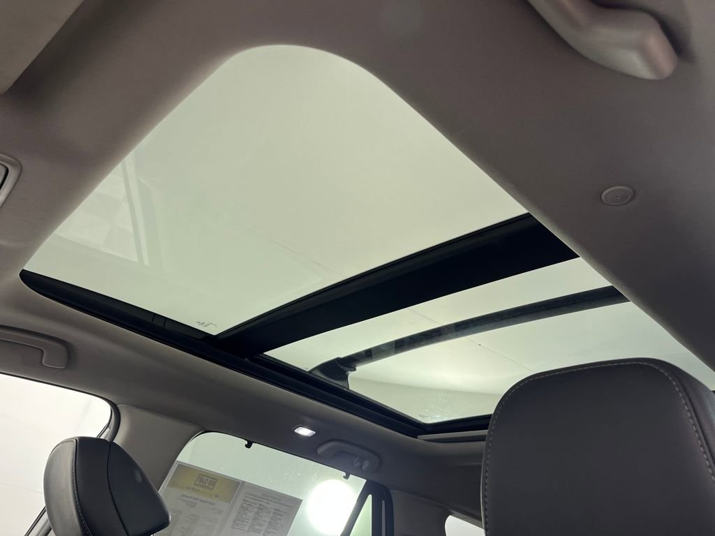 Used 2023 Honda Pilot Touring image 28