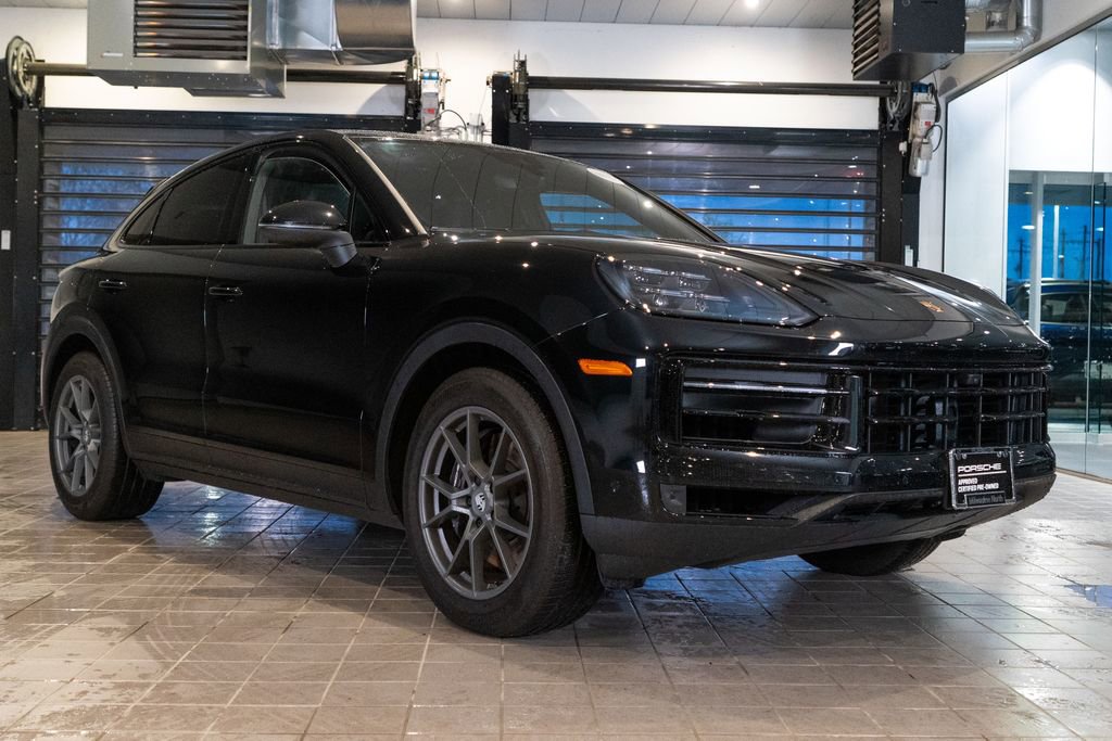 Certified 2025 Porsche Cayenne Coupe image 7