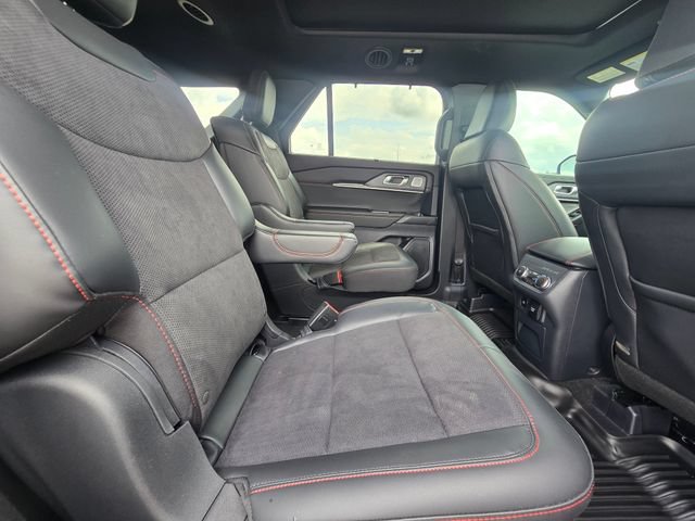 Used 2025 Ford Explorer ST AWD/4WD image 16