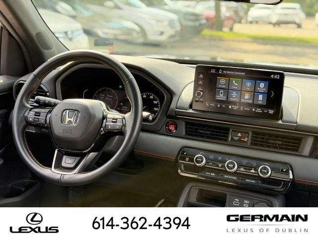 Used 2025 Honda Pilot TrailSport image 19
