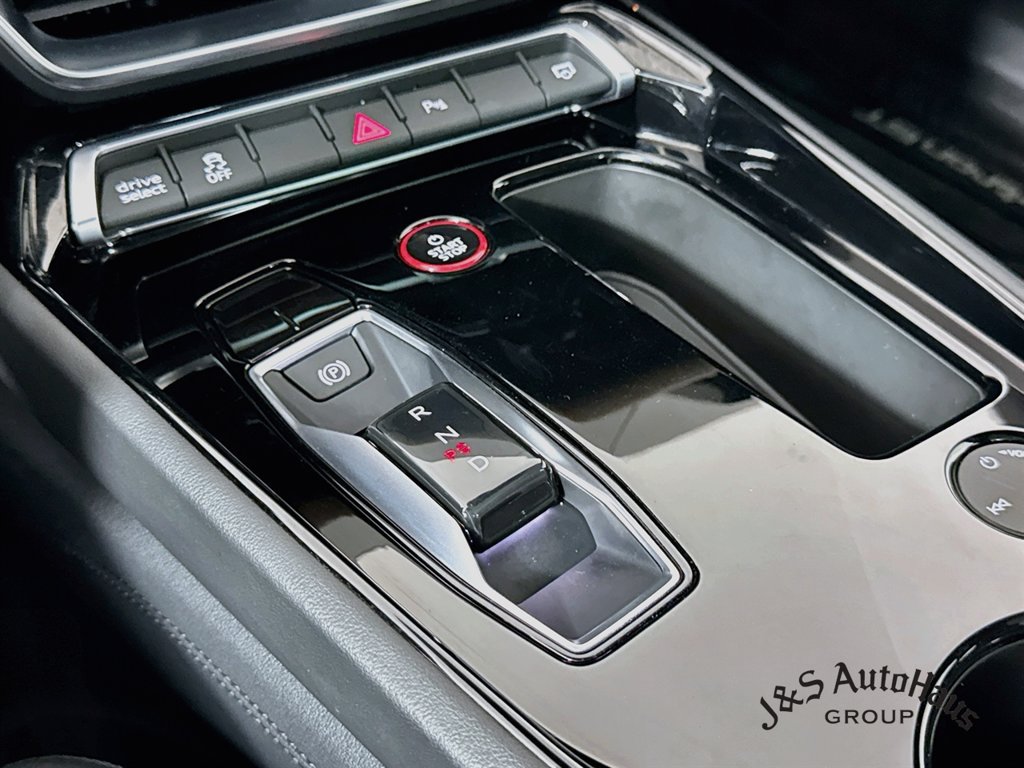 Used 2023 Audi e-tron GT Premium Plus AWD/4WD image 22