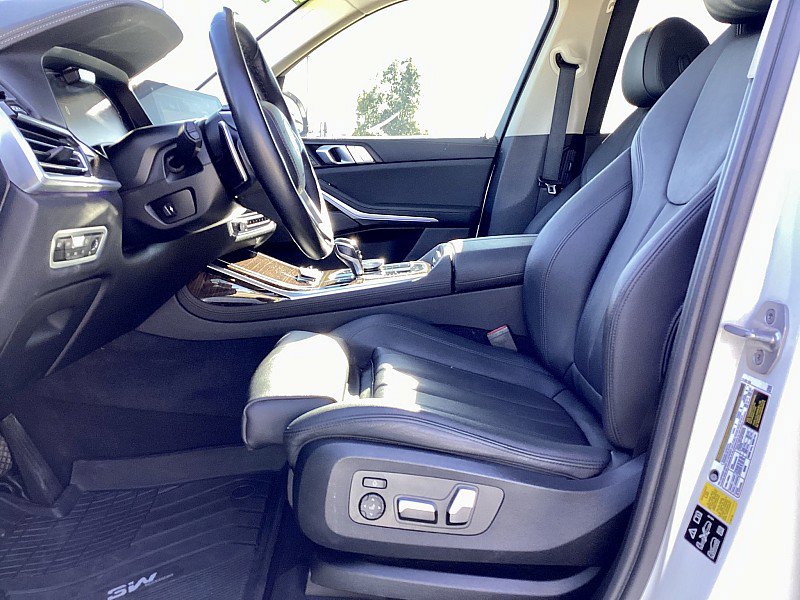 Used 2021 BMW X7 xDrive40i w/ Premium Package image 9