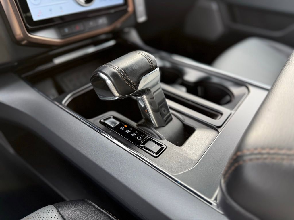 Used 2023 Ford F150 Lightning Lariat image 23