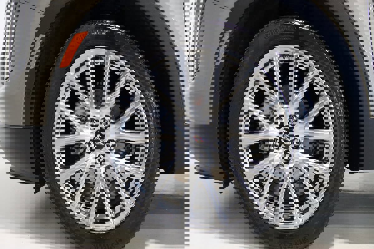 Used 2020 Cadillac XT4 Premium Luxury image 76