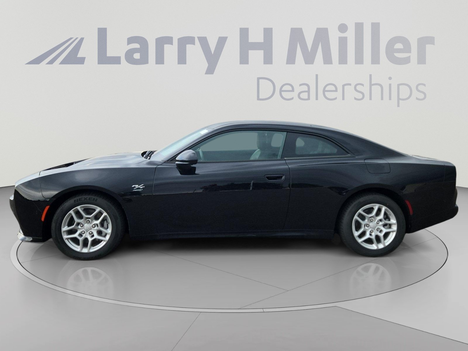 New 2025 Dodge Charger Daytona R/T w/ Quick Order Package 25M R/T AWD/4WD image 3