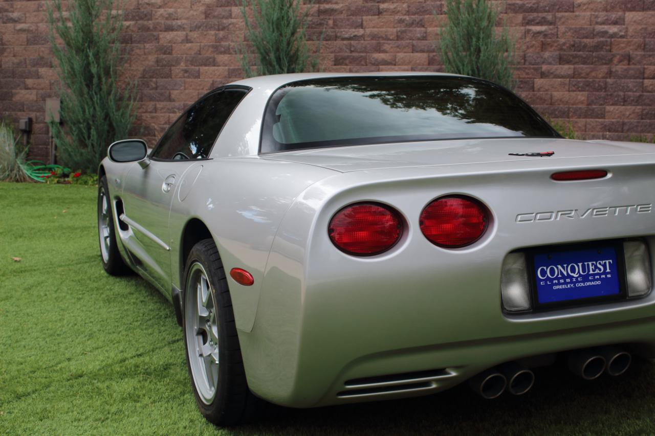 Used 2004 Chevrolet Corvette Z06 w/ Memory Package RWD image 19