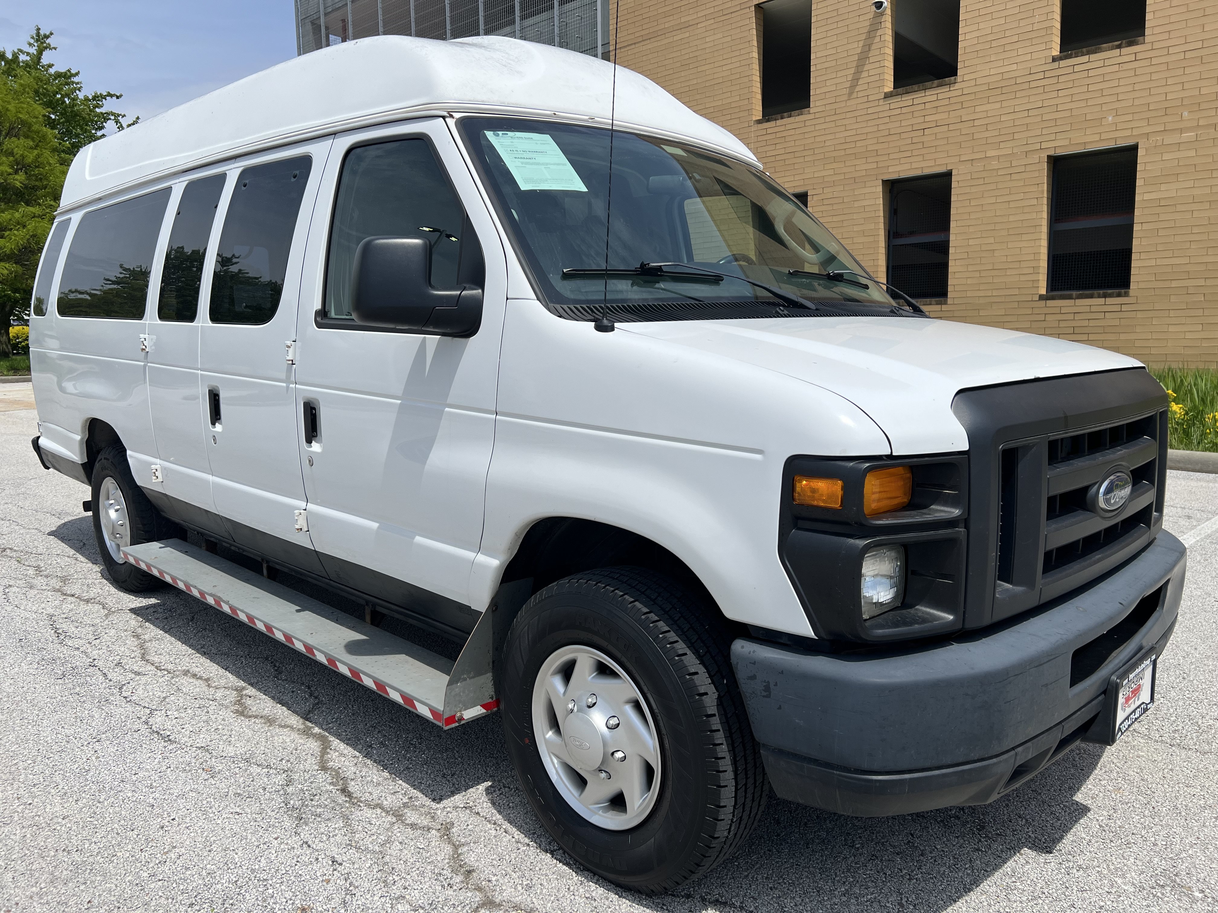 Used 2013 Ford E-250 and Econoline 250 Extended w/ PWR Group RWD image 11