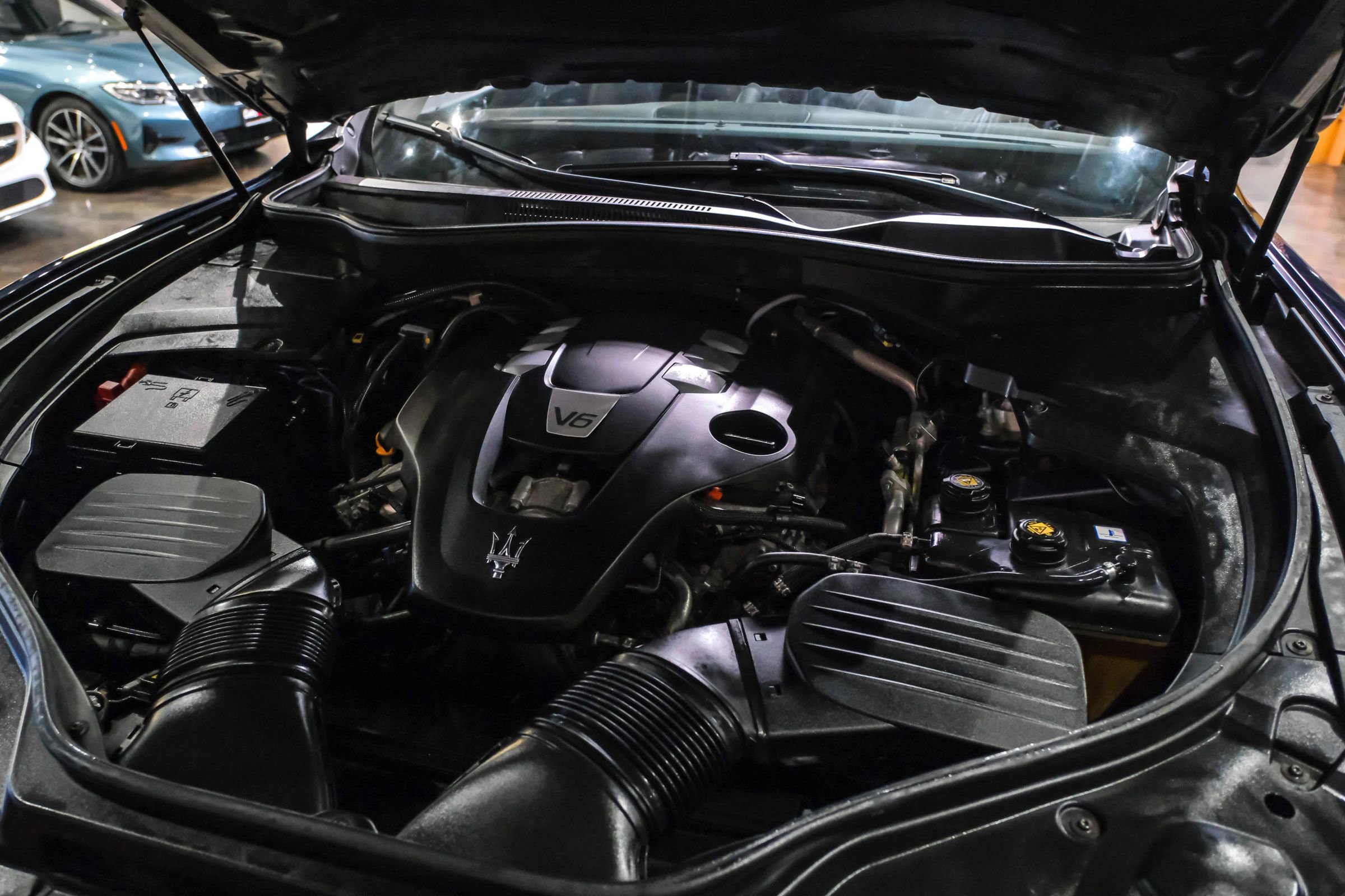 Used 2019 Maserati Levante GranLusso image 44