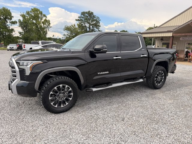 Used 2023 Toyota Tundra Limited AWD/4WD image 3