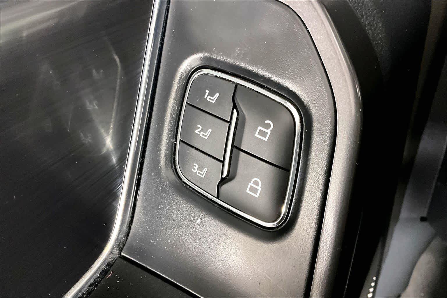Used 2024 Ford F150 Lariat w/ Equipment Group 502A High AWD/4WD image 32