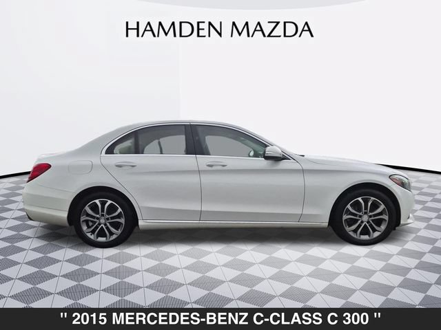 Used 2015 Mercedes-Benz C 300 4MATIC Sedan image 2