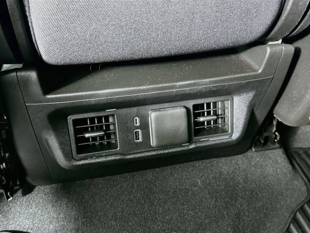 Used 2024 Chevrolet Silverado 1500 LT AWD/4WD image 22