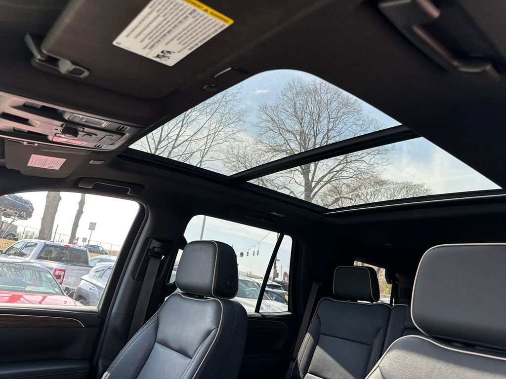 Used 2023 Chevrolet Tahoe Premier w/ Premium Package 2 RWD image 19