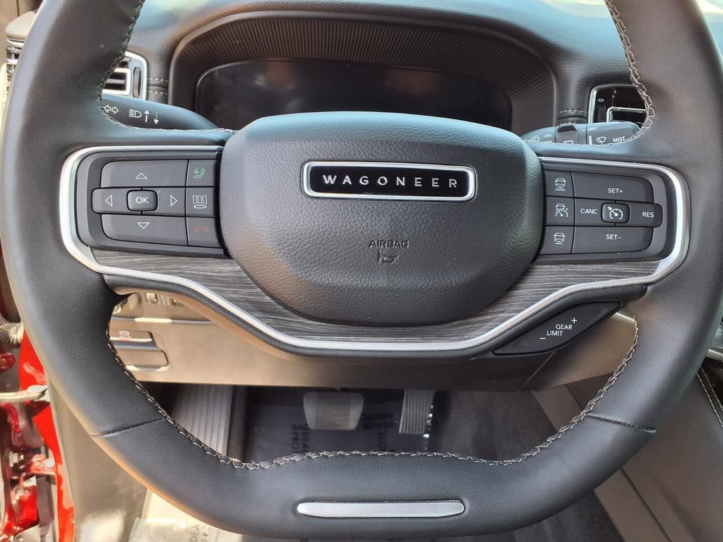 Used 2024 Jeep Wagoneer Series III AWD/4WD image 14