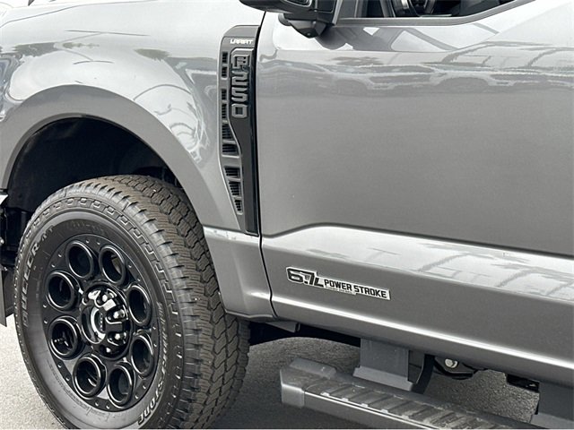 New 2025 Ford F250 Lariat w/ Lariat Ultimate Package image 43