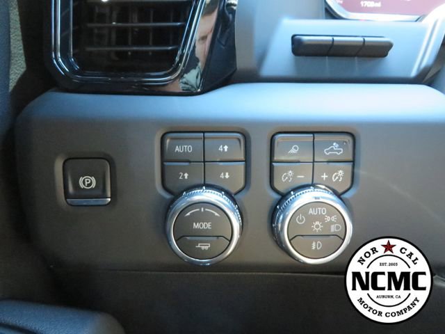 Used 2026 GMC Sierra 3500 AT4 w/ AT4 Premium Plus Package AWD/4WD image 38