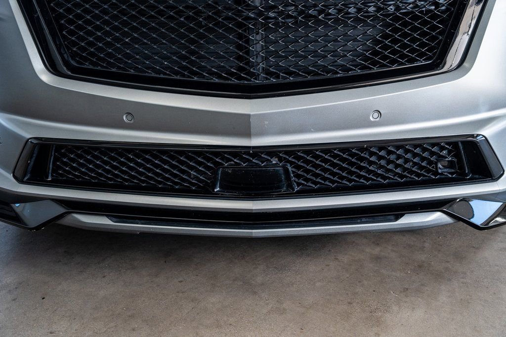 Used 2023 Cadillac Escalade ESV V image 16
