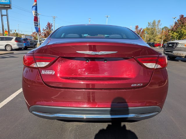 Used 2015 Chrysler 200 Limited FWD image 4