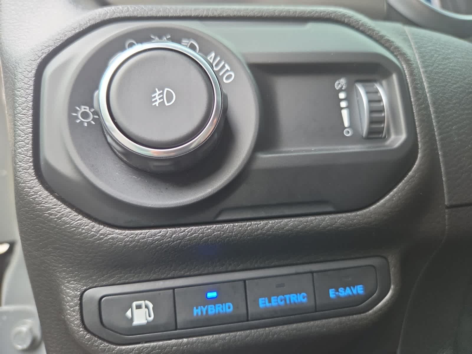 Used 2023 Jeep Wrangler Unlimited AWD/4WD image 42