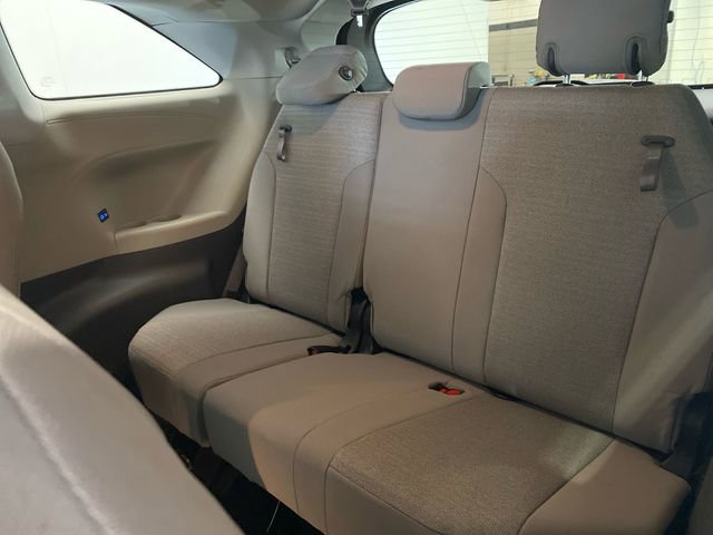 Used 2023 Toyota Sienna LE image 15