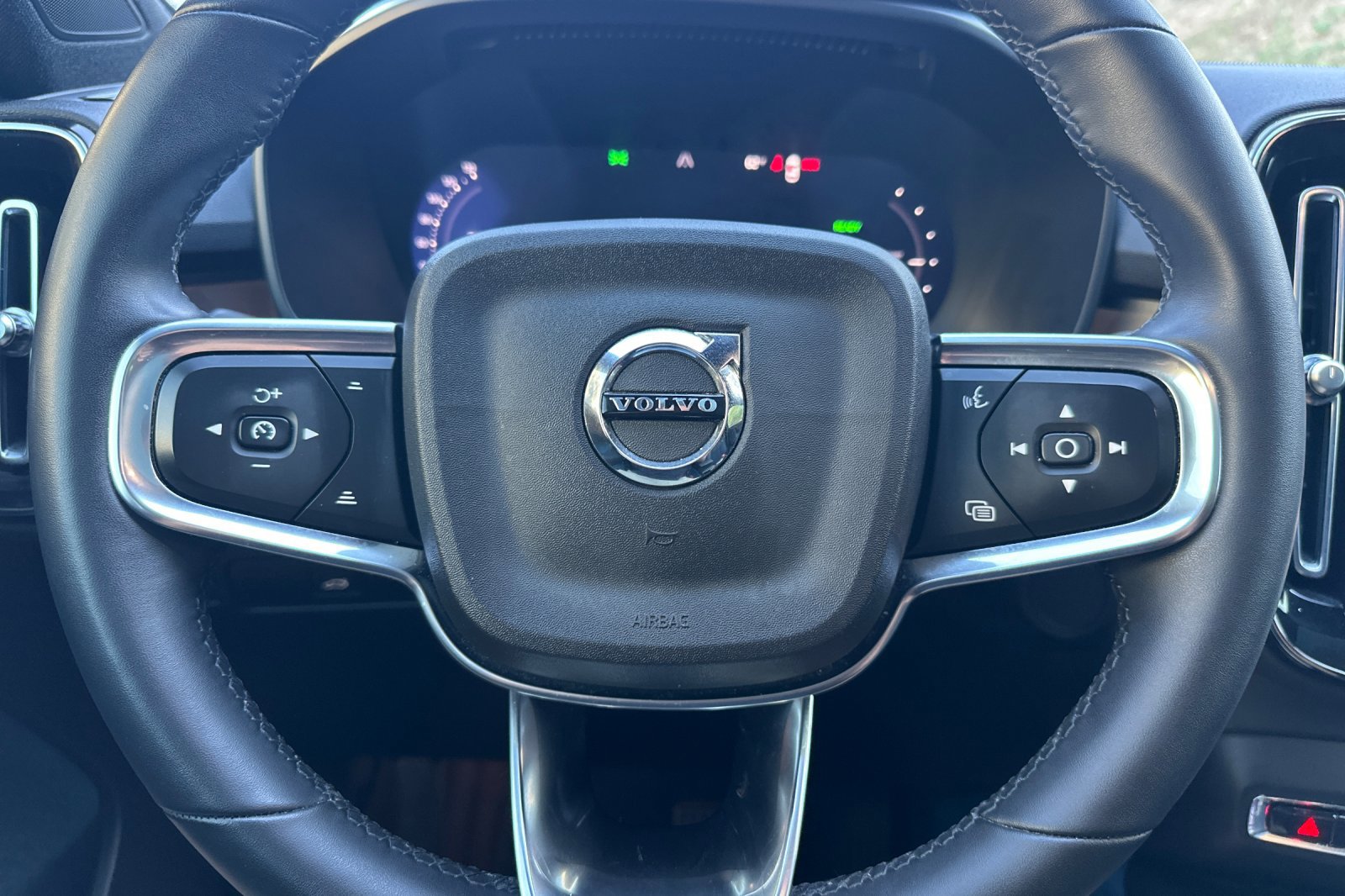 Certified 2023 Volvo C40 P8 Recharge Ultimate image 26