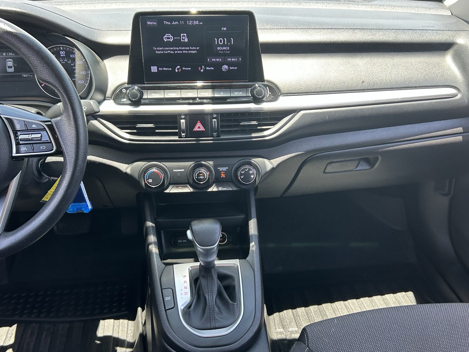 Used 2022 Kia Forte LXS FWD image 16