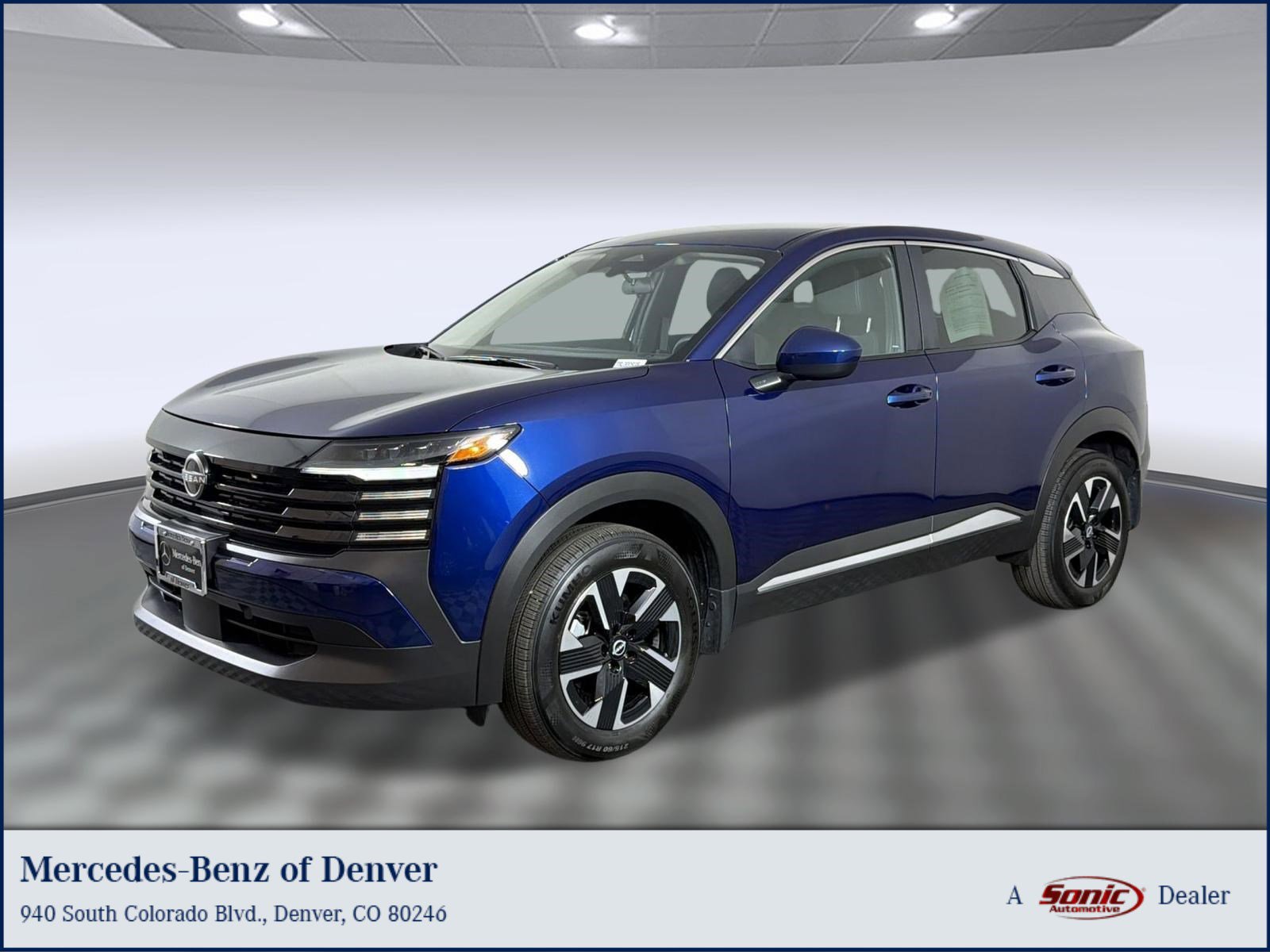 Used 2025 Nissan Kicks SV image 1