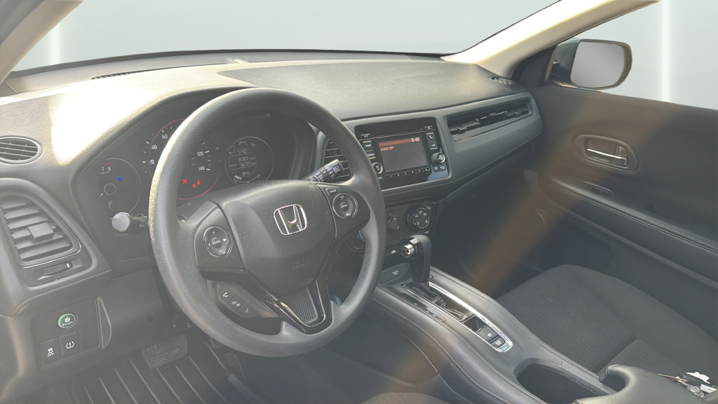 Used 2016 Honda HR-V LX image 13