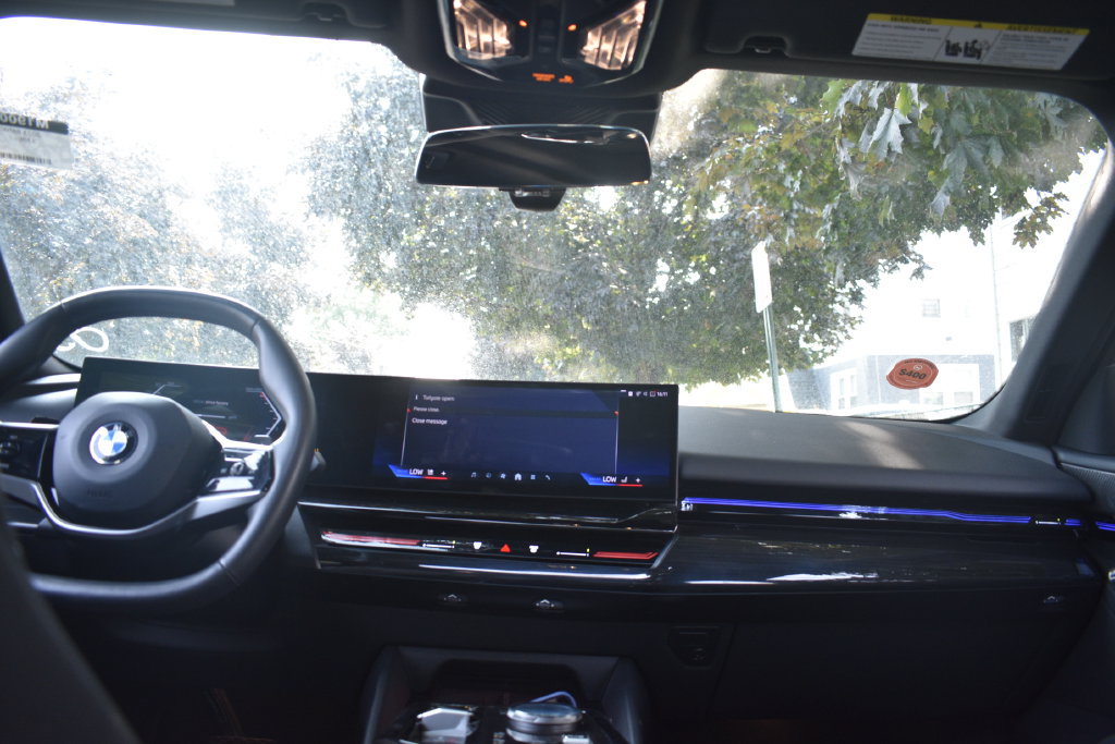 Used 2025 BMW 530i RWD image 29