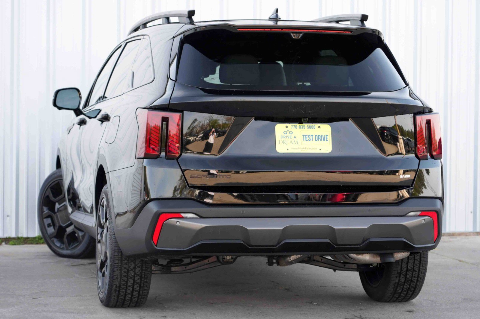 Used 2025 Kia Sorento SX Prestige w/ Sage Leather Package image 6