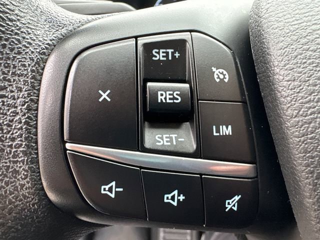 Used 2023 Ford Transit 350 XLT image 29